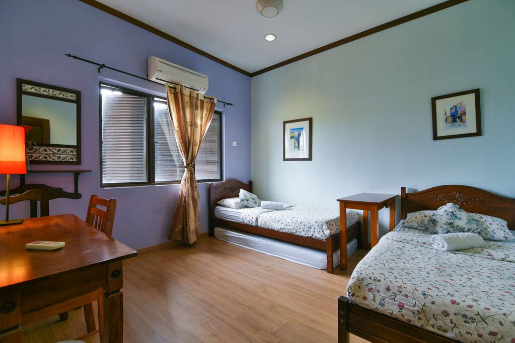 Twin Room (1 room)