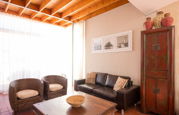 Modern & bright Fresnaye Home gallery image 3