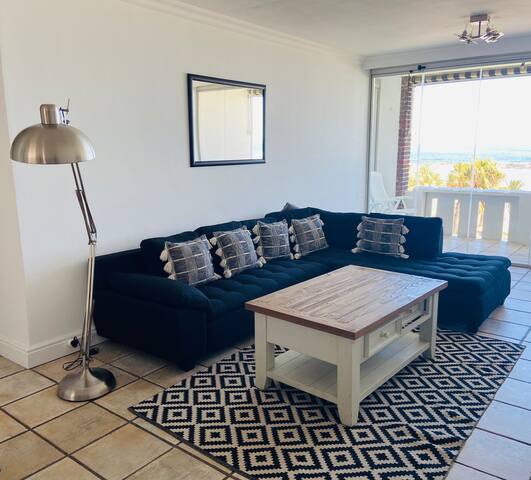 Exquisite sea view apartment gallery image 5