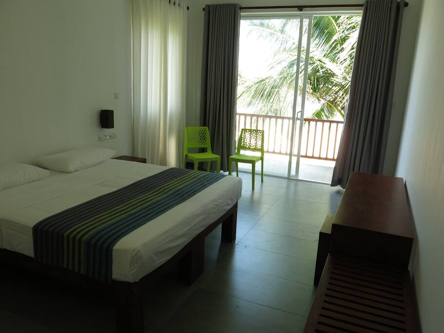 all bedrooms with sea view