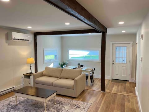 Charlestown Cottage in the Pines