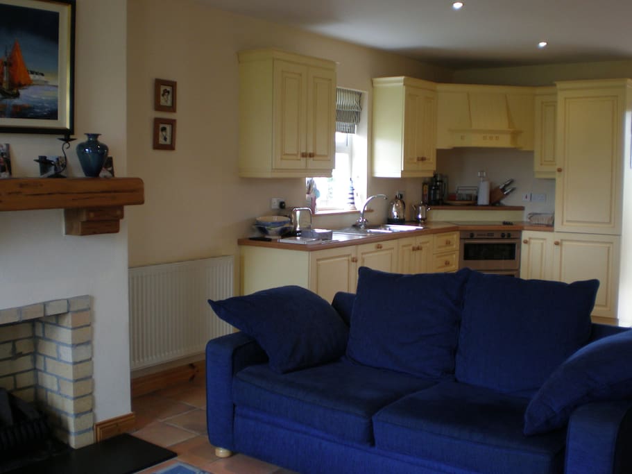 Sitting Room/Kitchen