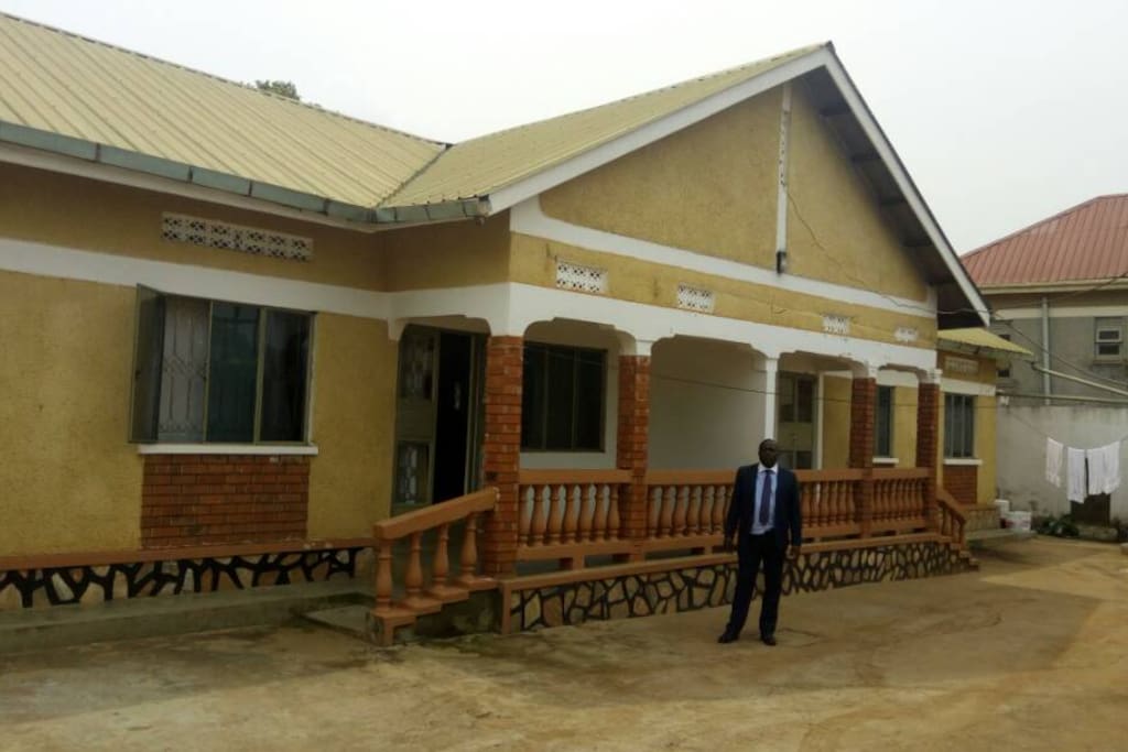 REMU GUESS HOUSE , resr gardens right behind - has 7 self contained rooms , lounge and dining