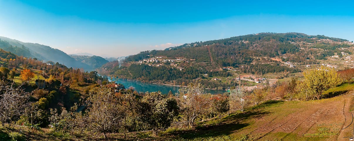 NEW - DOURO | Cozy Cottage w/ AMAZING view