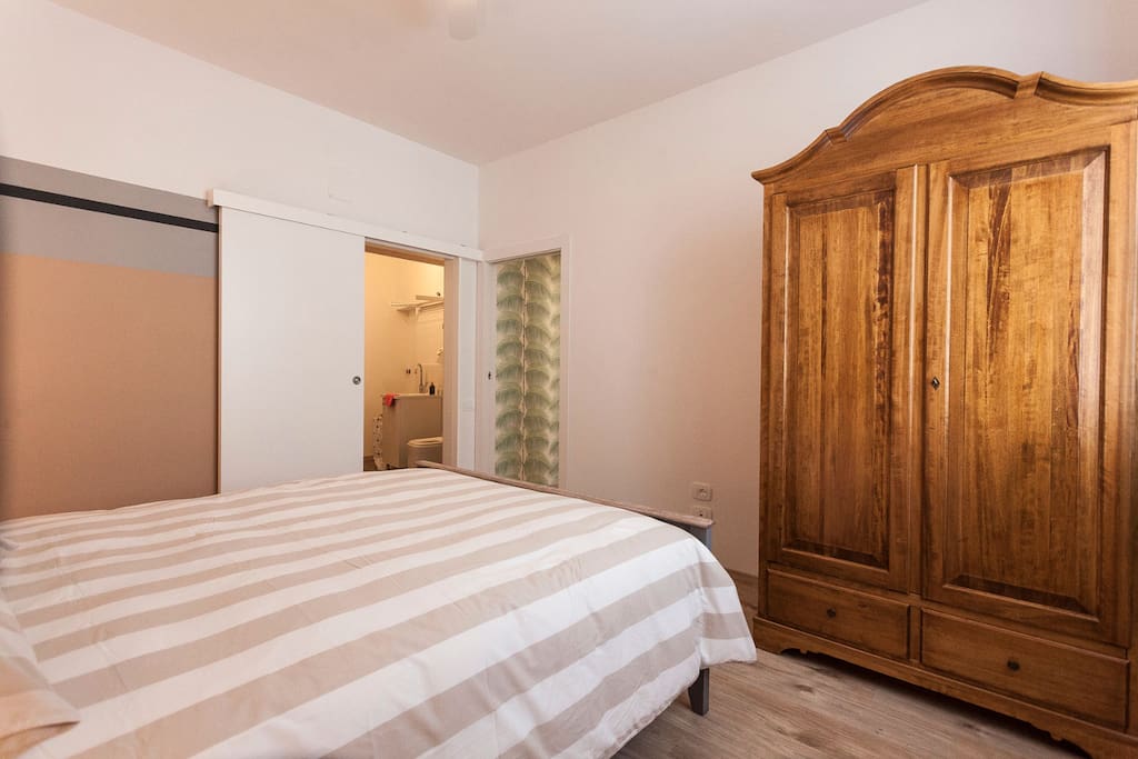 Bedroom with double bed