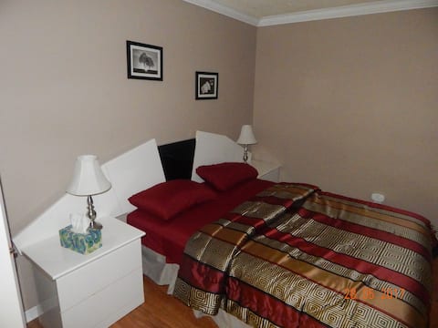 1 clean & private bedroom in Gatineau + 1 parking