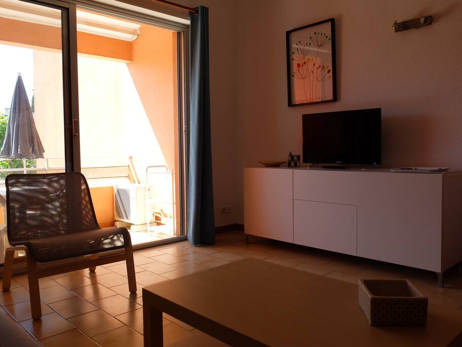 Salon accès sur terrasse