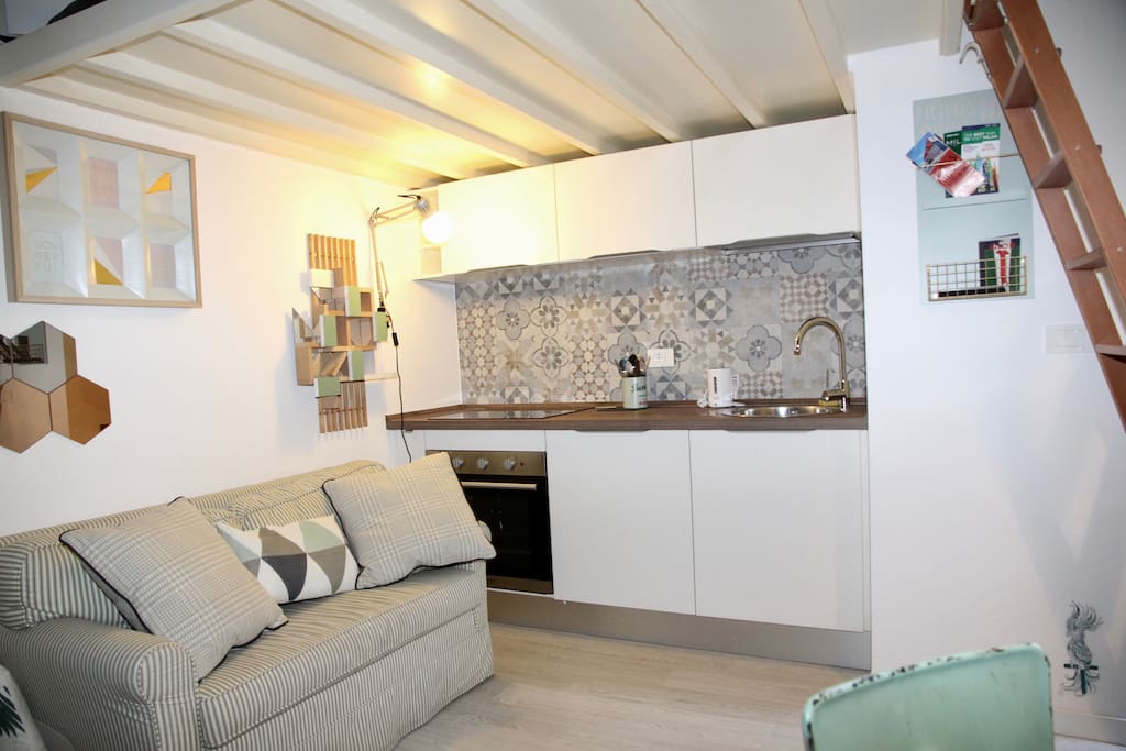 divano letto e cucina