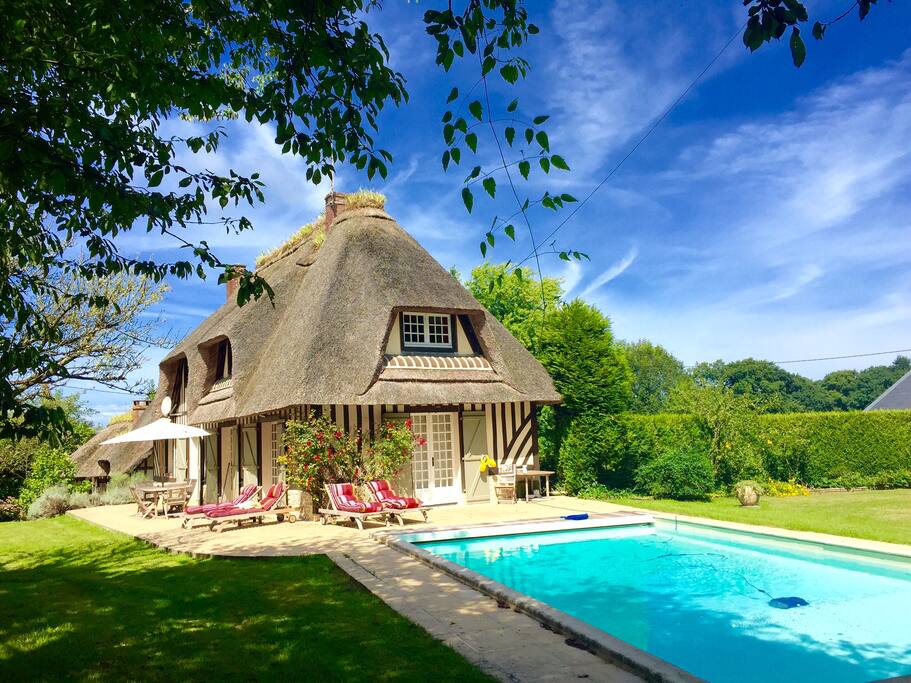 Façade Est sur piscine