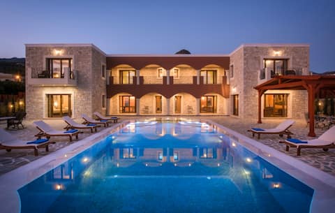 Villa Castello Kalliste, Wine Dark Sea Villas