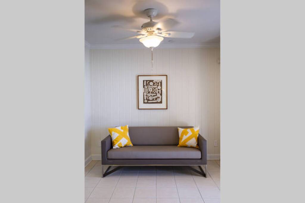 Sitting area on beach level unit