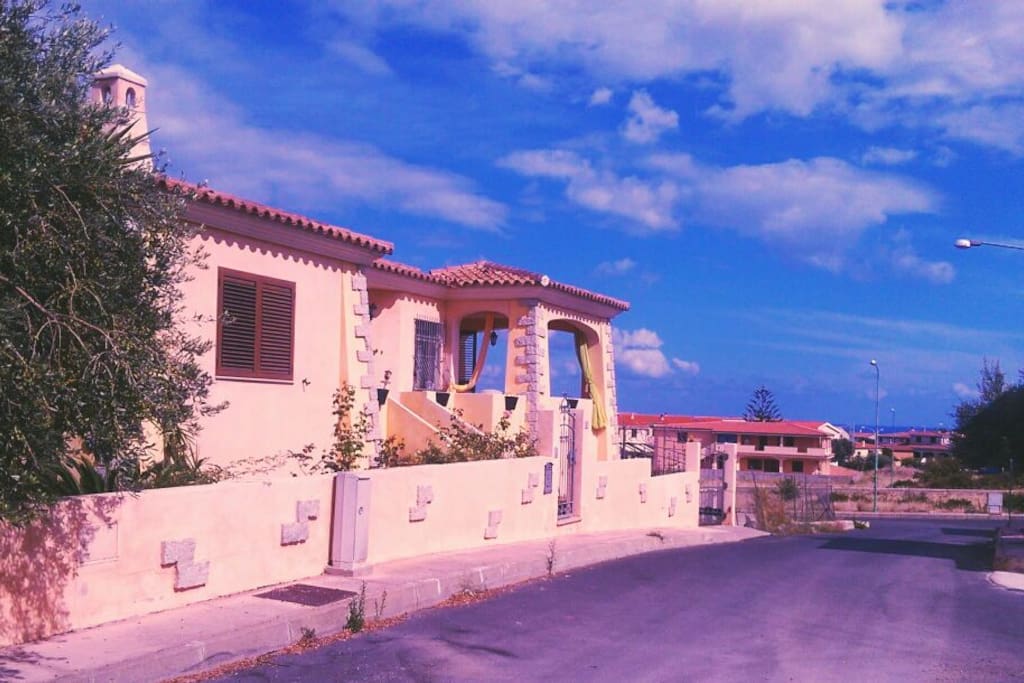 ingresso,terrazzo,frontestrada
