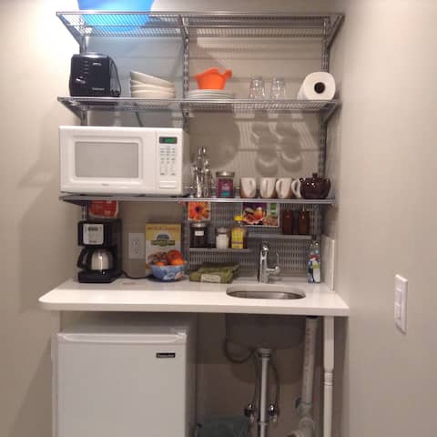 Top performing Airbnb: Private Entrance Guest Suite with parking in Capitol Hill