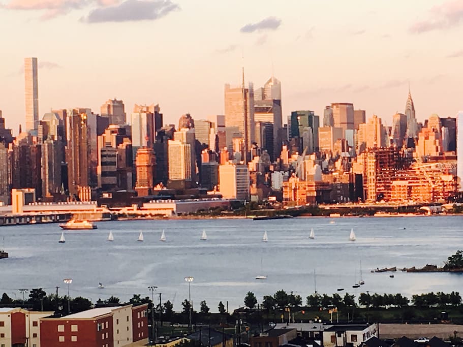 The view of the Manhattan Skyline is incredible.