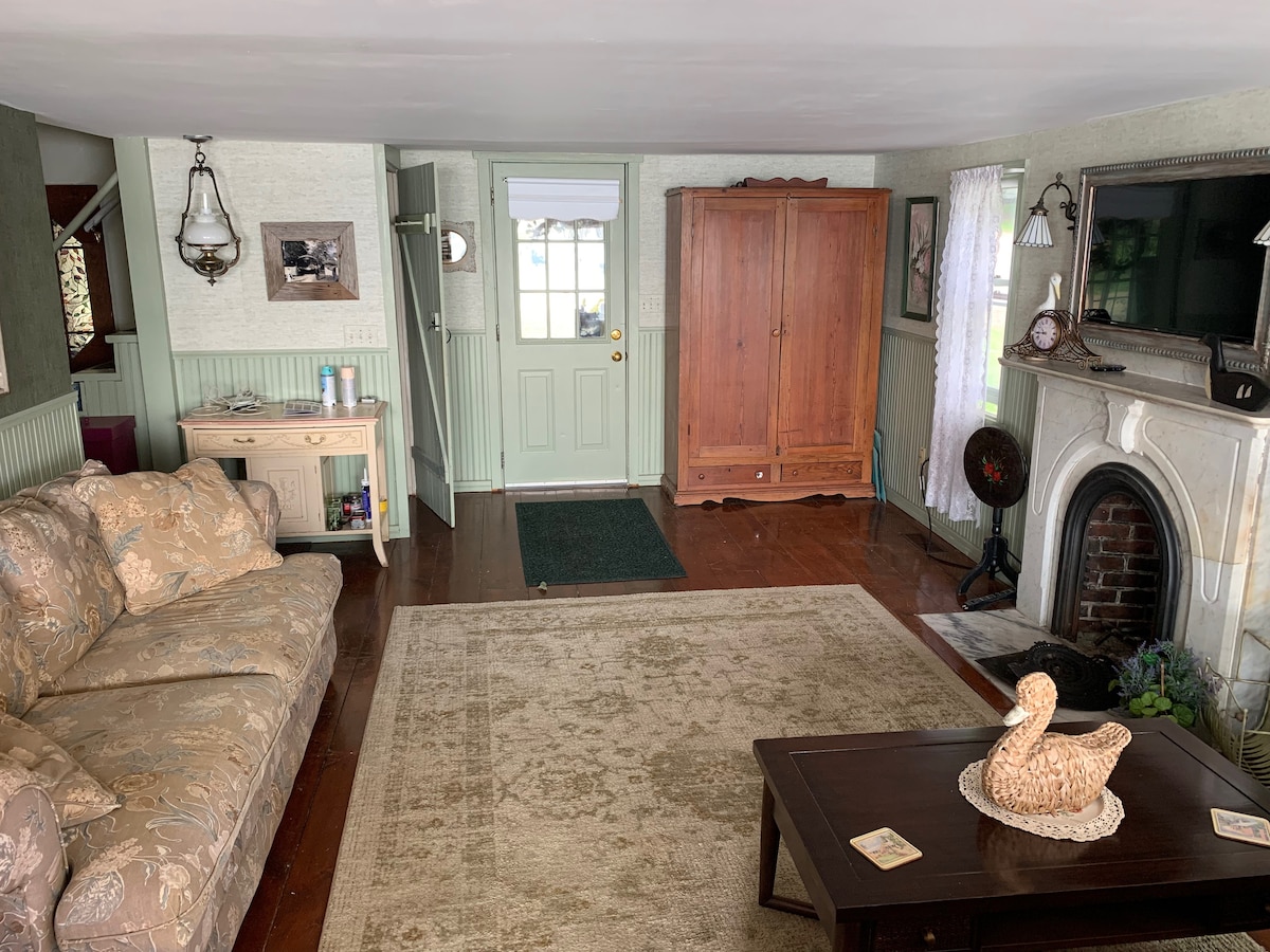 Cozy Waterfront Cottage on Sebasticook Lake - Cottages for Rent in ...