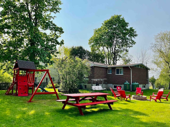 Heritage Cottage By Lake Scugog W Kayaks/karaoke - Ontario