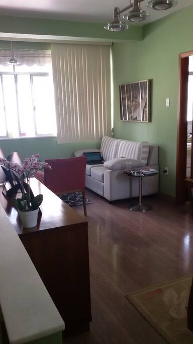 esta e a sala da minha deliciosa casa
