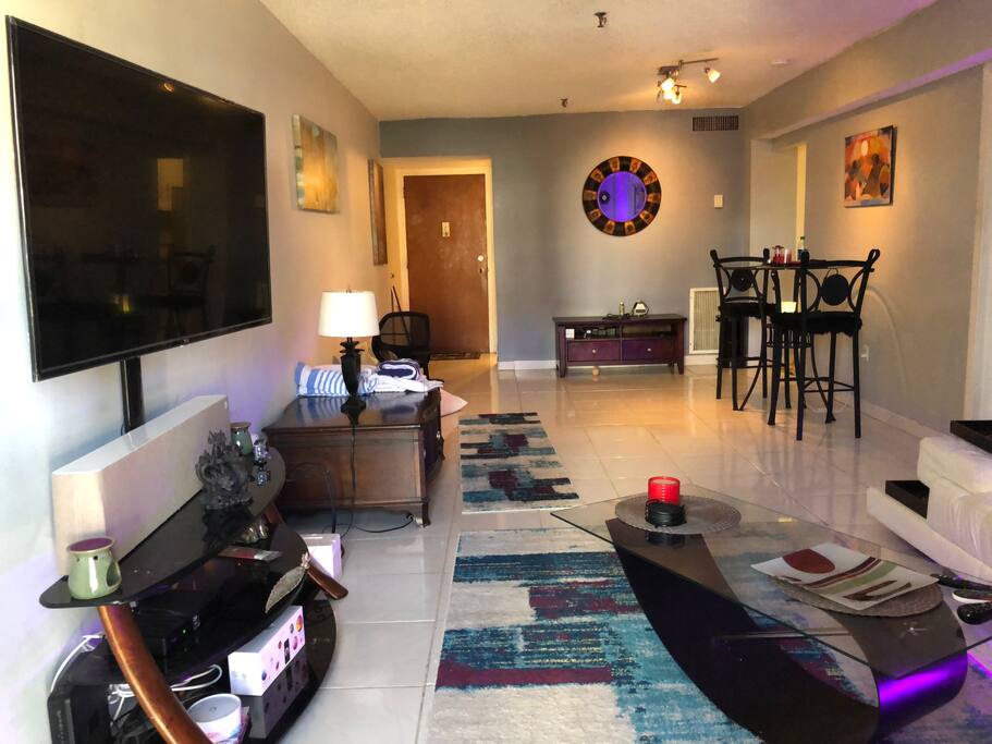 Large living Room with full marble floors
