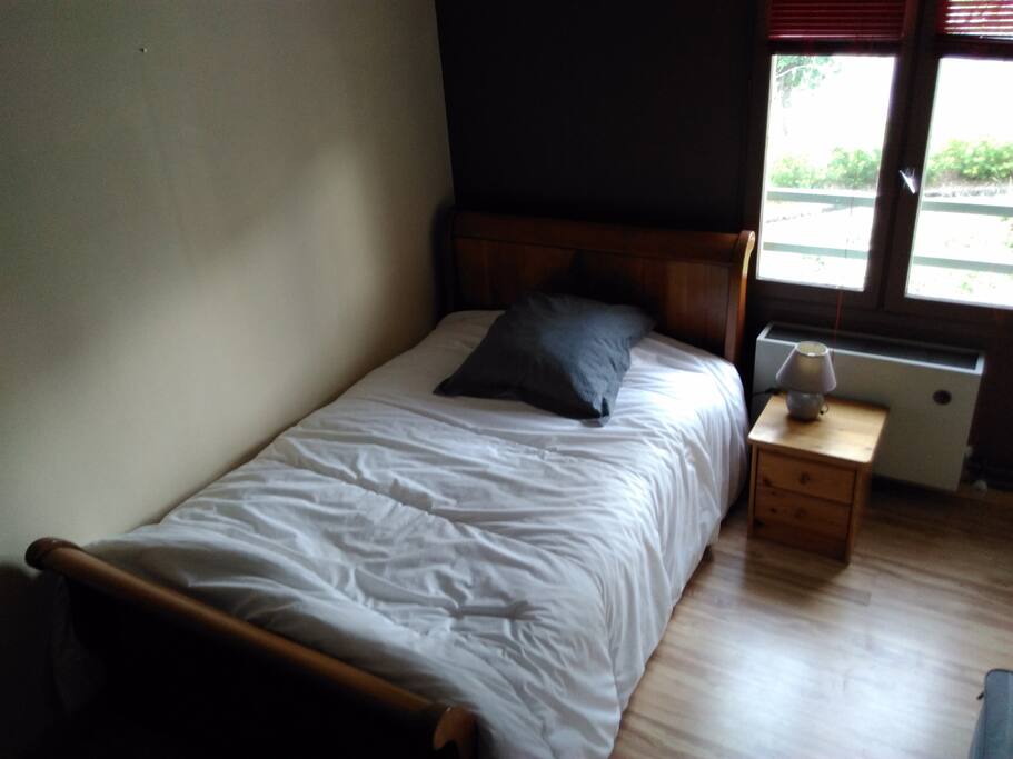 lit largeur 120cm