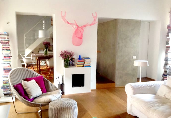 Lodging with view in front of Chiesa Nuova Dome gallery image 2