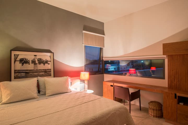 חדר מרפסת, מיטת קינג - סייז וגישה למרפסת