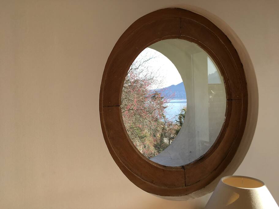 Oculus, vue sur jardin et lac