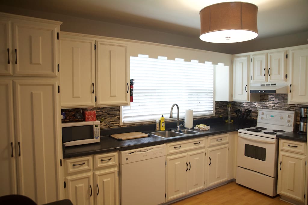 Kitchen 13' x 10'