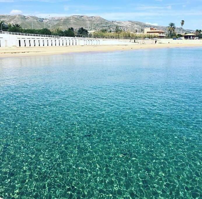 Nuova spiaggia recentemente bonificata a 200mt dalla villetta!