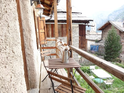 Beautiful Luxury Chalet, at the foot of the slopes in St-Véran