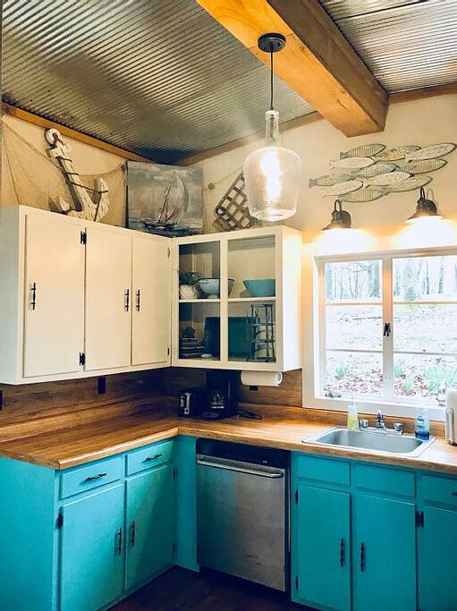 We have everything you need to enjoy some homemade meals in the kitchen.