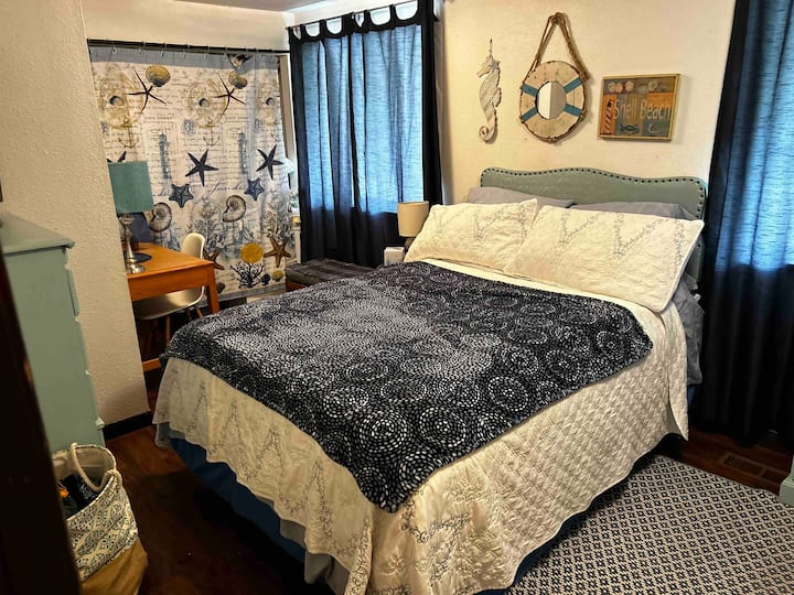 Брачен кревет (широк 150-179 см)