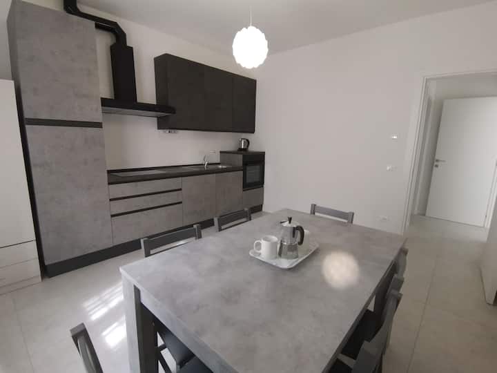 House in the center of Ravenna with parking space 3 rooms Houses for Rent in Ravenna, Emilia