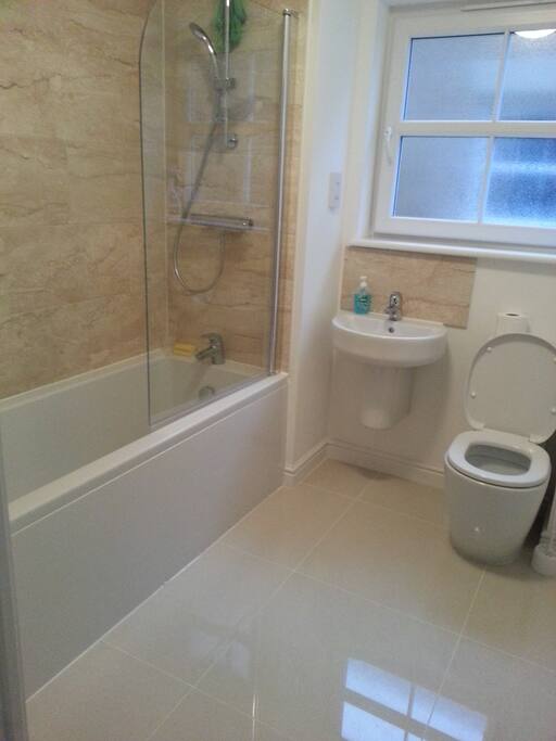 Bathroom & Toilet