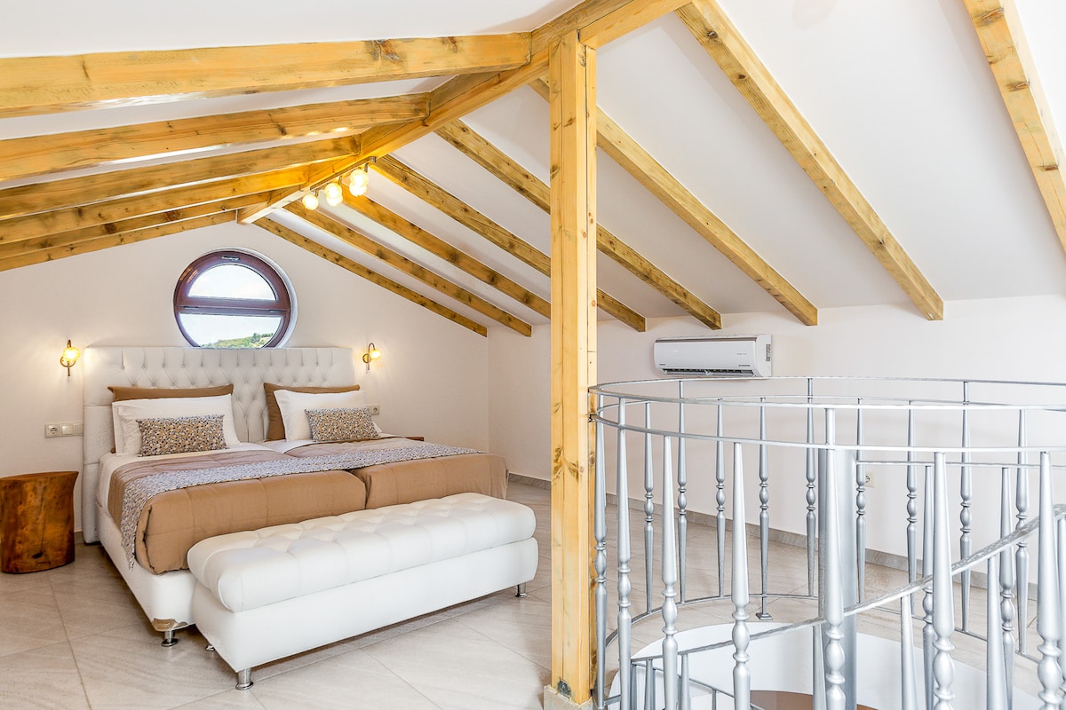 Une chambre de type loft est là pour vous accueillir !