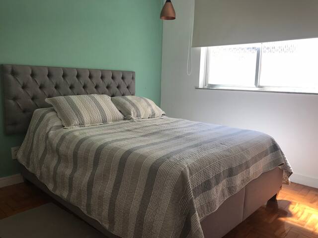 Aconchego em meio a badalada Dias Ferreira gallery image 2