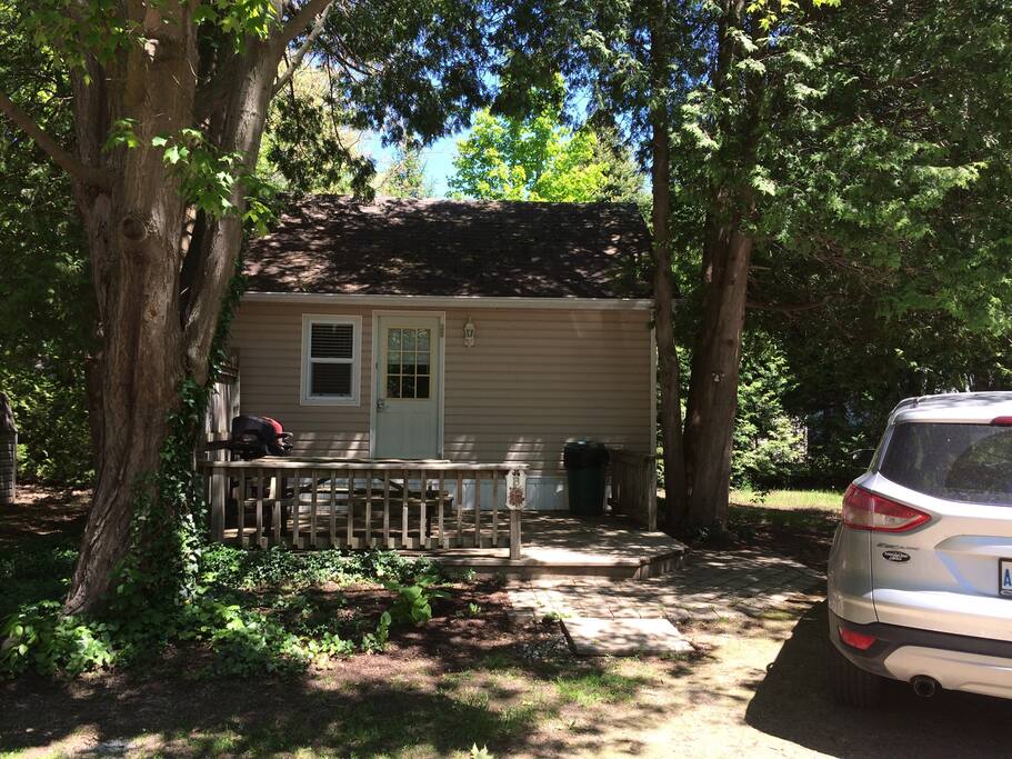Cottage B
