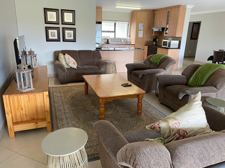 Montanus Villa 52, Clarens Golf And Leisure Estate - Clarens