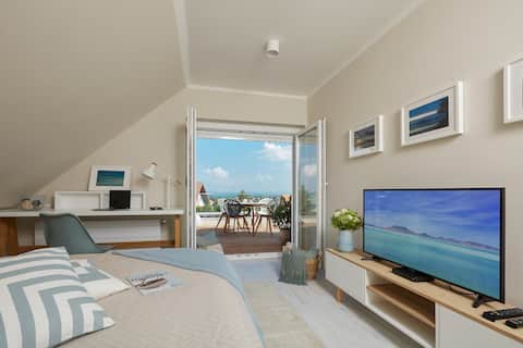 Villa Aura - A Balaton house with style