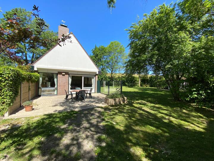 Huis Met 1100 M² Beschrijving Van De Plot - Renesse