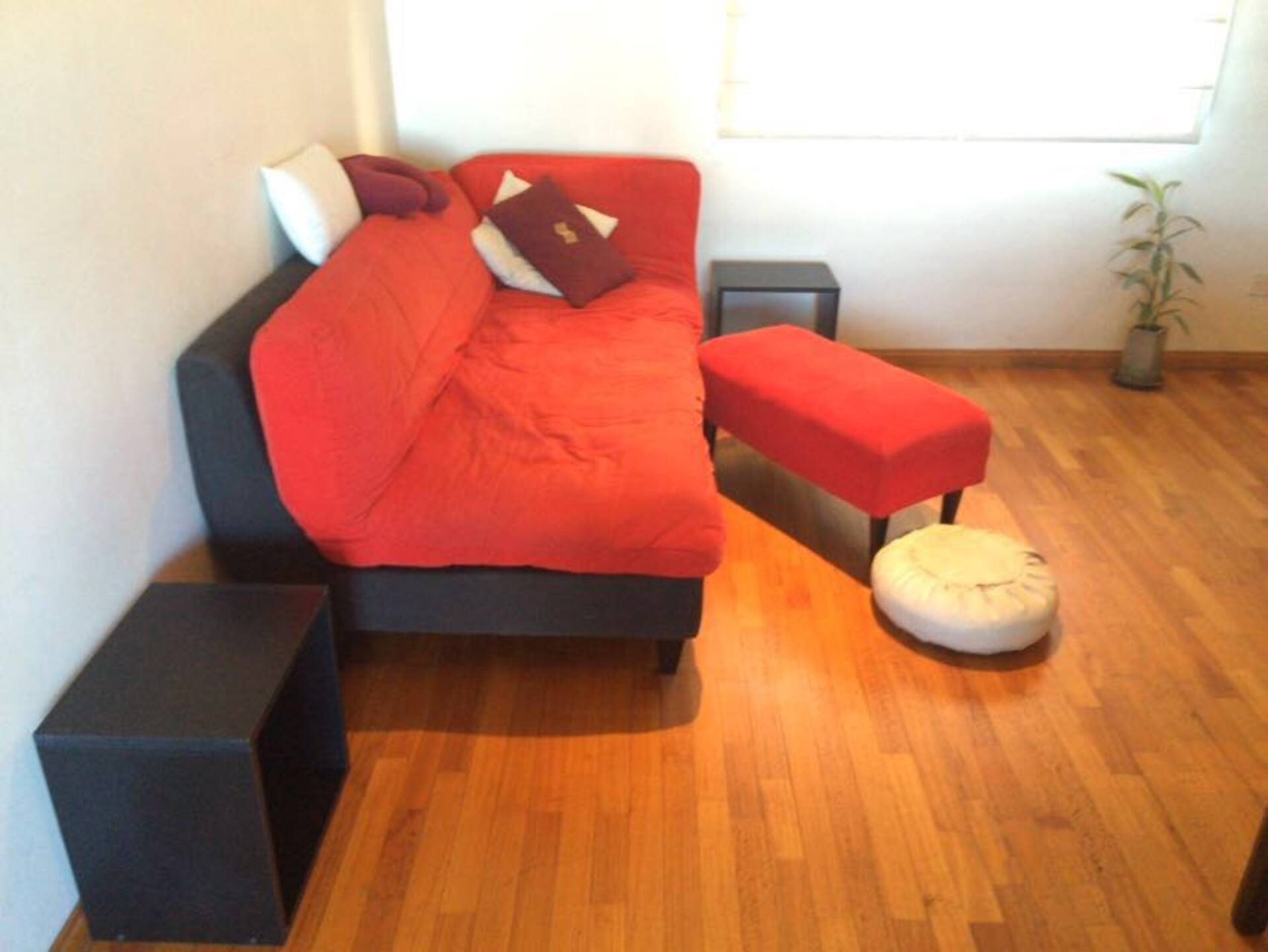 Apartamento novo com 1 quarto com varanda em Villa Urquiza