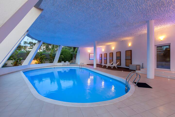 Beautiful Modern Villa In The Heart Of Santa Ponsa gallery image 4