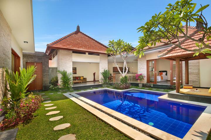 42+ 3Br - Villa Ergu - In The Heart Of Seminyak,Bali Background