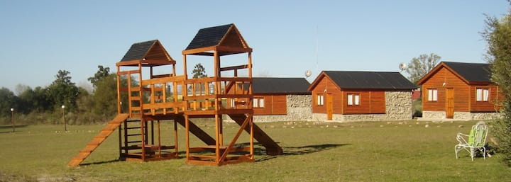 Cabañas En Zona De Termas Y Rodeado De Naturaleza - Colón