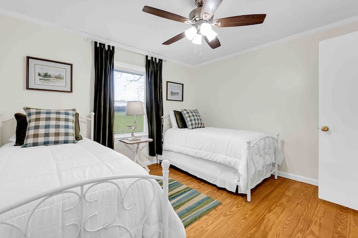 Schlafzimmer 2