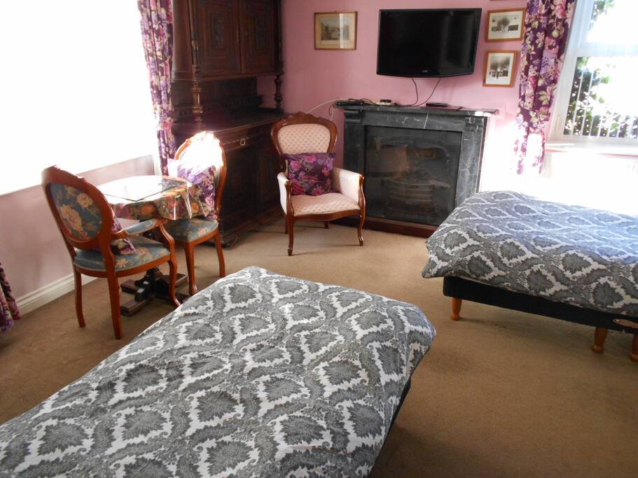 Guest room