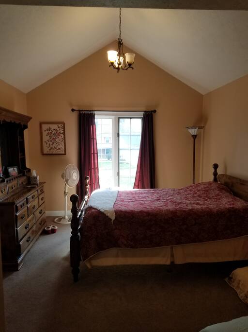 Bedroom 1 - Queen bed with adjustable firmness, dresser, walk-in closet, shared jack & jill bathroom with connecting private Jack & Jill bathroom to Bedroom 2 (part of listing).