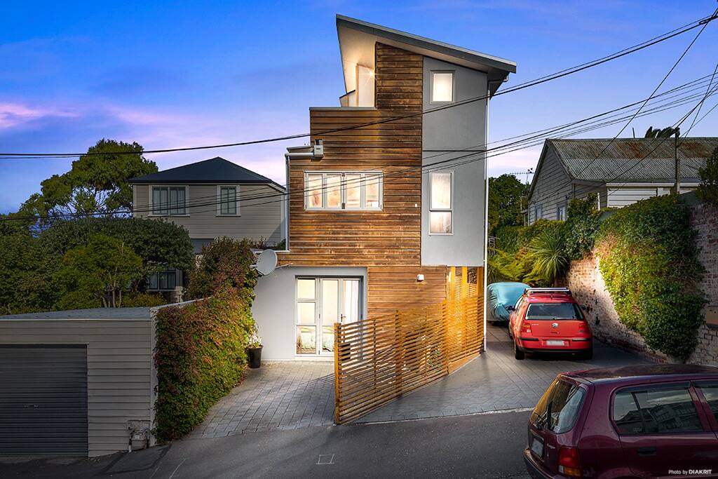 Enjoy Our Trinketbox Holiday Stay Or City Office Houses For Rent In Wellington Wellington New Zealand