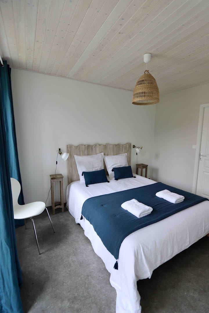 Chumba cha kwanza cha kulala