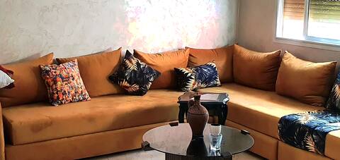 Apartment in Ain Sebaa Close to Convenience,Beach