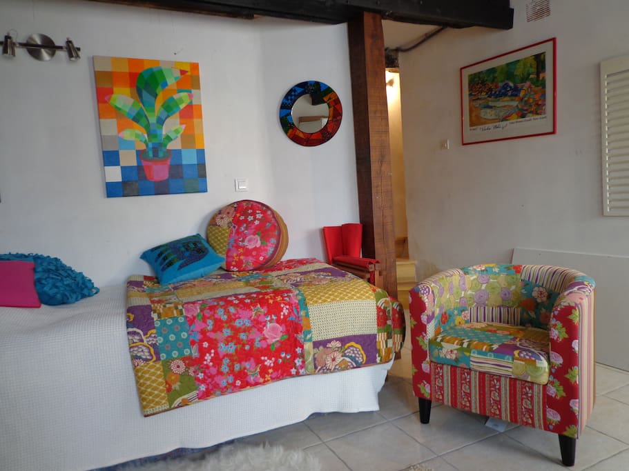 This is the second bedroom with 2 single beds